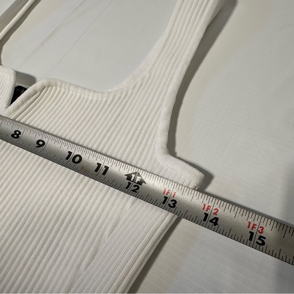 Dynamite White Ribbed Crop Top - Picture 5 of 6